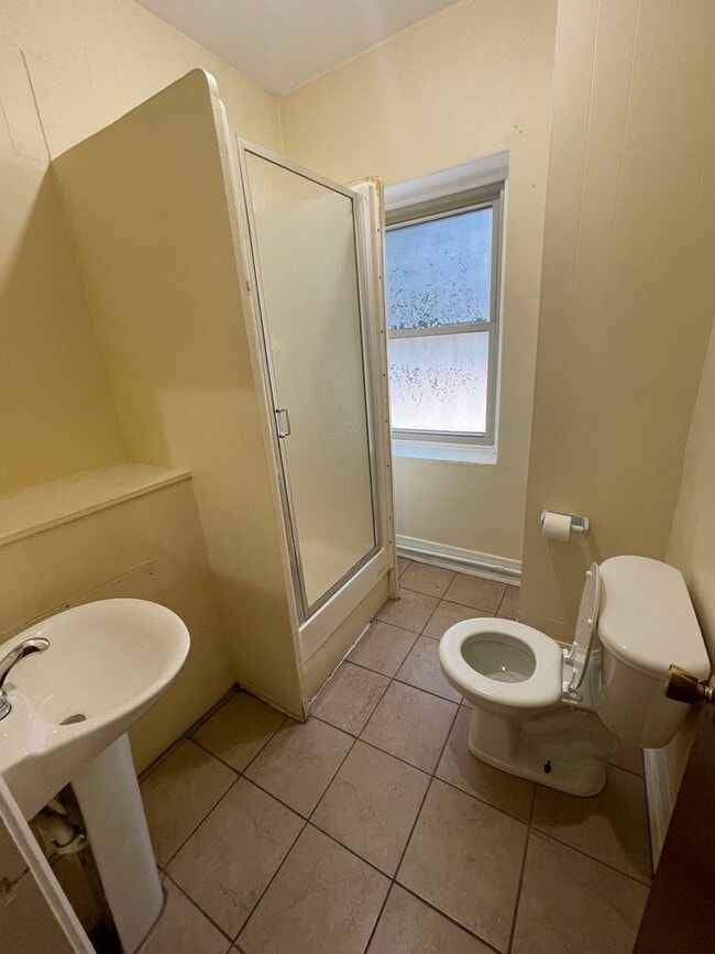 Whitestone Manor Apartments