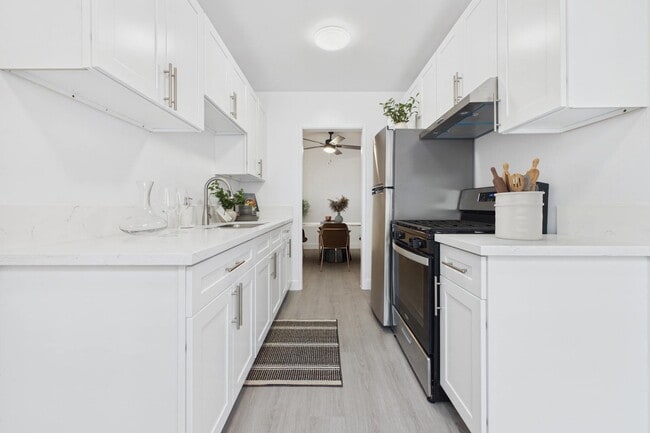 Sepulveda Apartments