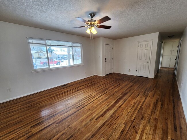 Photo - Stunning 3 Bed 2 Bath Home Near Prospect Lake