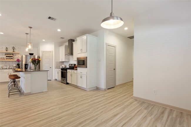 Photo - 2921 Stamford Hl Ln