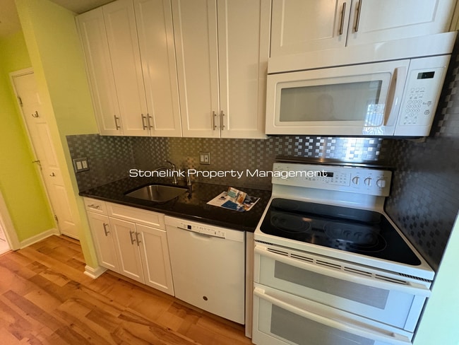 Photo - Newly Renovated Condo For Rent in North At...