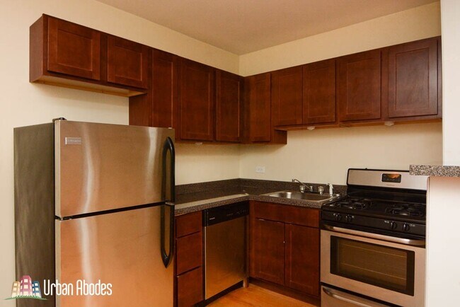 Photo - 1350 N Dearborn St Unit M02B