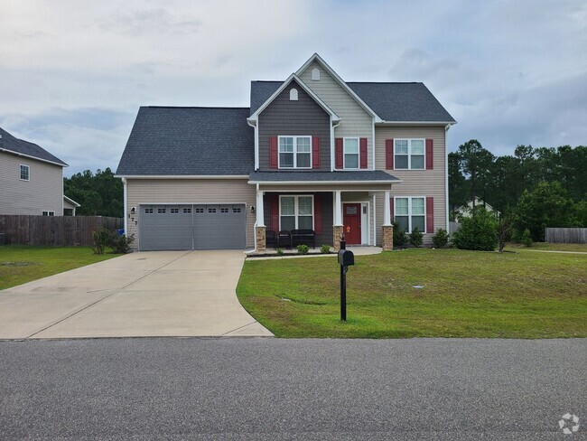 Building Photo - Beautiful 4 bedroom, 2.5 bath - The Villag... Rental