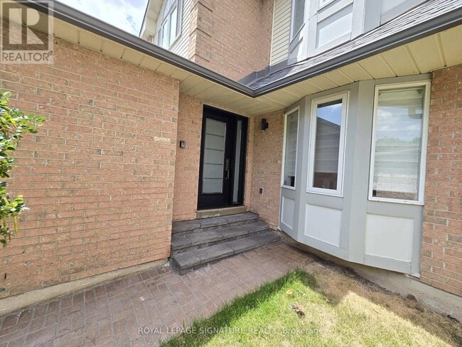 Photo - 68 Mullis Crescent