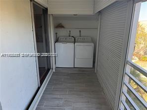 Photo - 3571 Inverrary Dr Unit 403