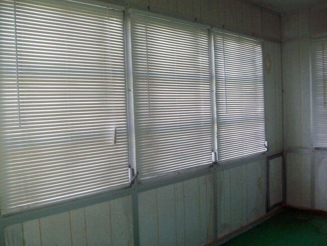 Photo - 347 Flanders Dr Unit H