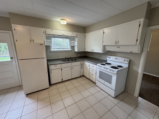 Photo - 2-Bedroom Home, Errol Heights, Gardners Welcome!