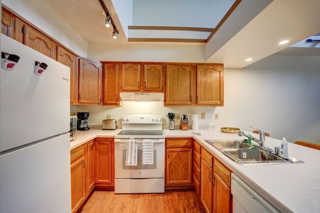 Photo - Timber Bluff