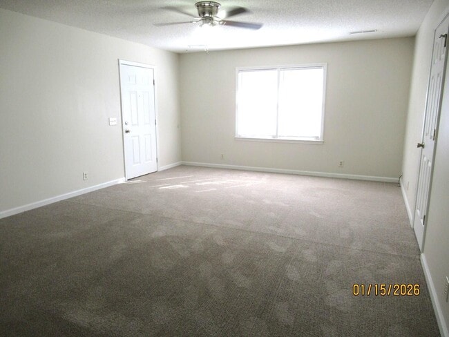 Photo - 192 Gertrude Dr