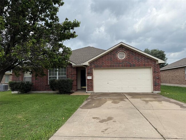 Photo - 3004 Hanstrom Ct House