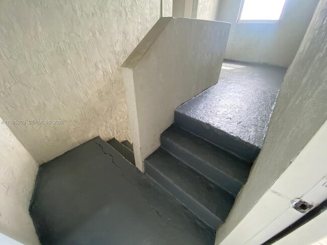 Photo - 1700 NW 22nd Ct Unit 6