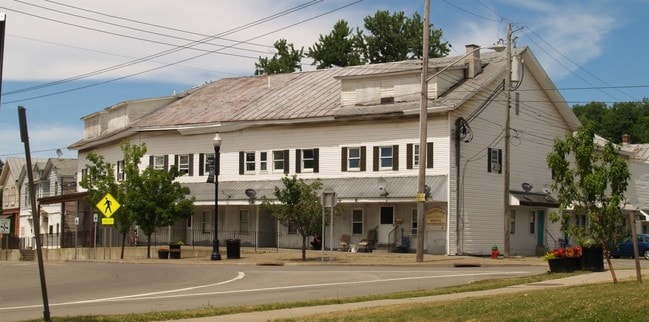 Village View Apartments - Village View Apts