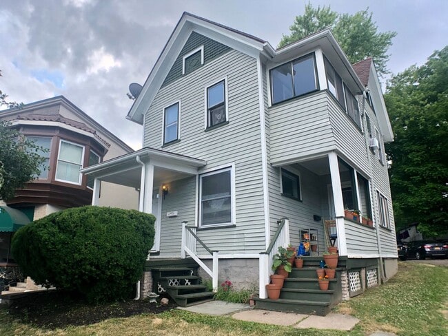 Building Photo - 777 South Ave Unit 2