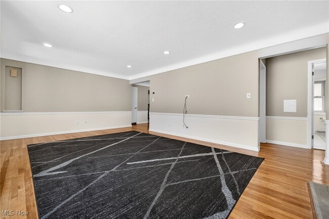 Photo - 8310 Broadview Rd