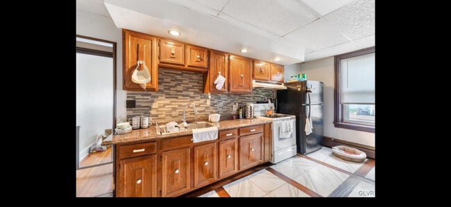 Photo - 557 Park St Unit 1