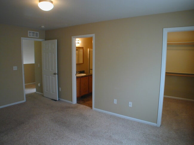 Photo - House For Lease