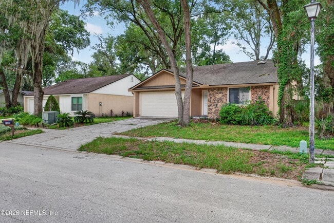 Photo - 1445 Classic Oak Rd W