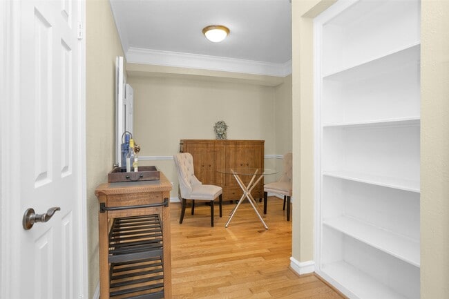 Photo - 2700 Revere St