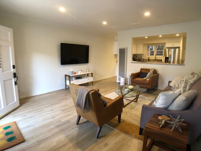 Photo - 422 Pacific St