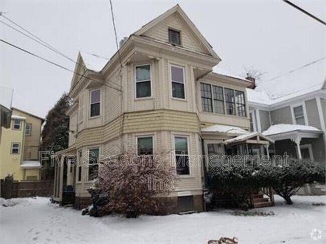 Building Photo - 55 Greene St Rental