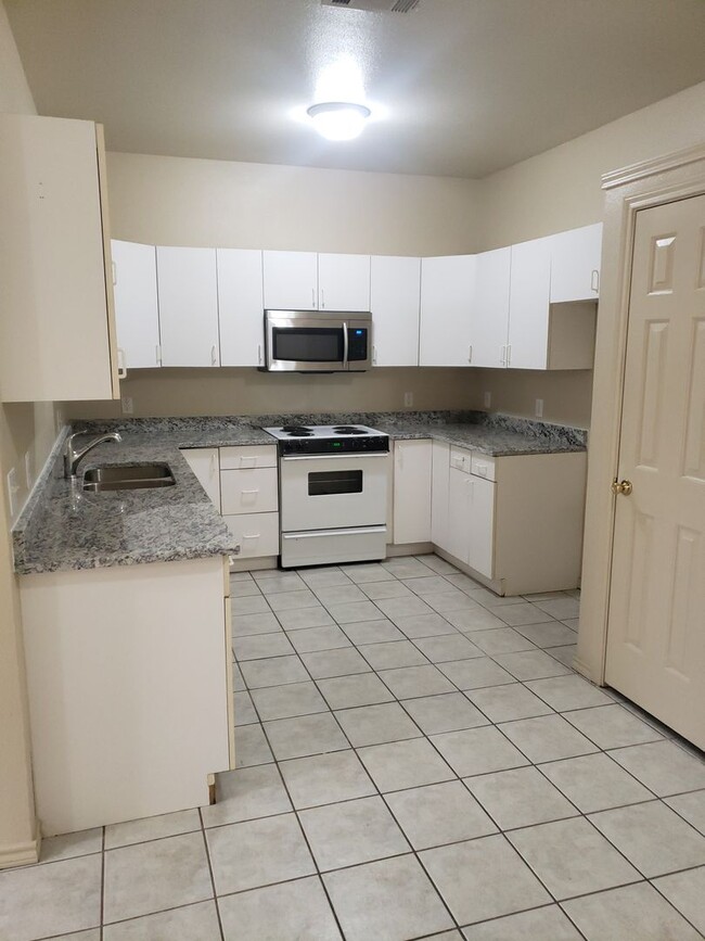 Photo - 112-114 Honey Bee Drive Unit 114