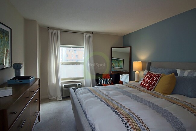 32 W Chestnut St Unit 4