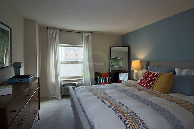 Photo - 32 W Chestnut St Unit 4