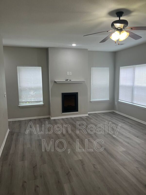 Photo - 15006 W 64th Terrace
