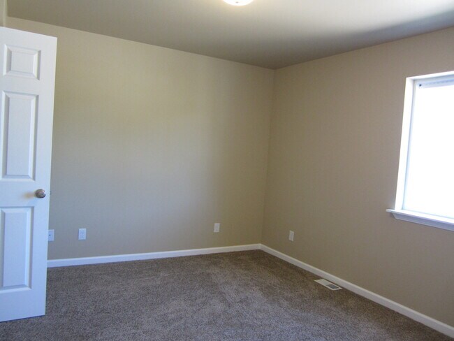 Photo - SI2127 Unit 101