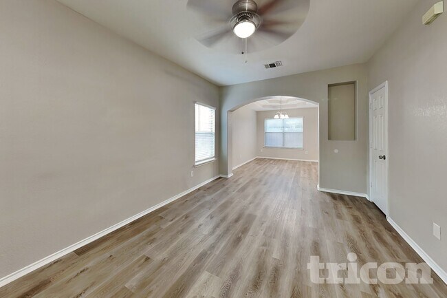 Photo - 8210 Grissom Cir