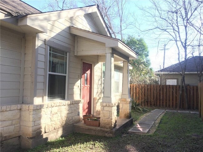 Photo - 1902 W 42nd St Casa