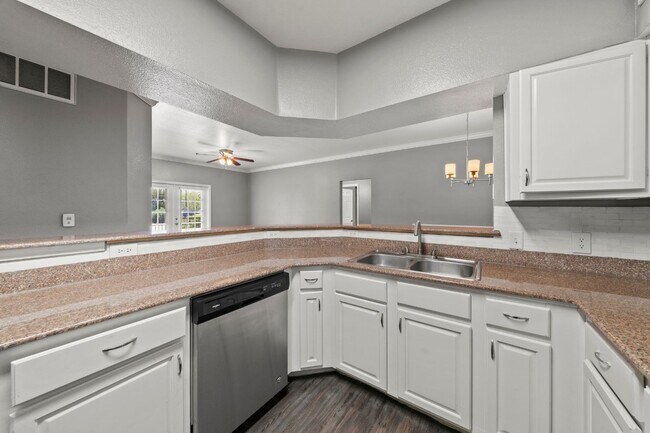 RENOVATED APARTMENT STYLE 1