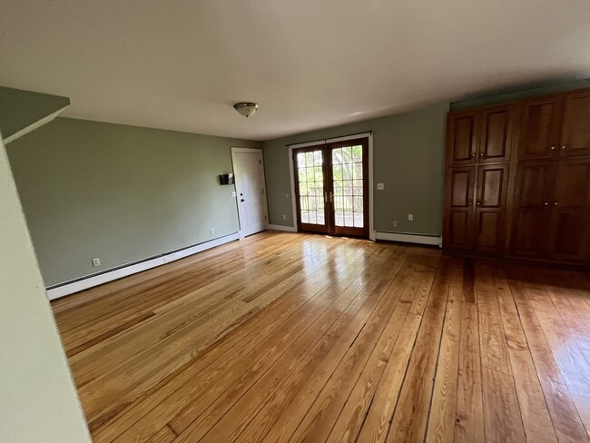 121 Bay Rd