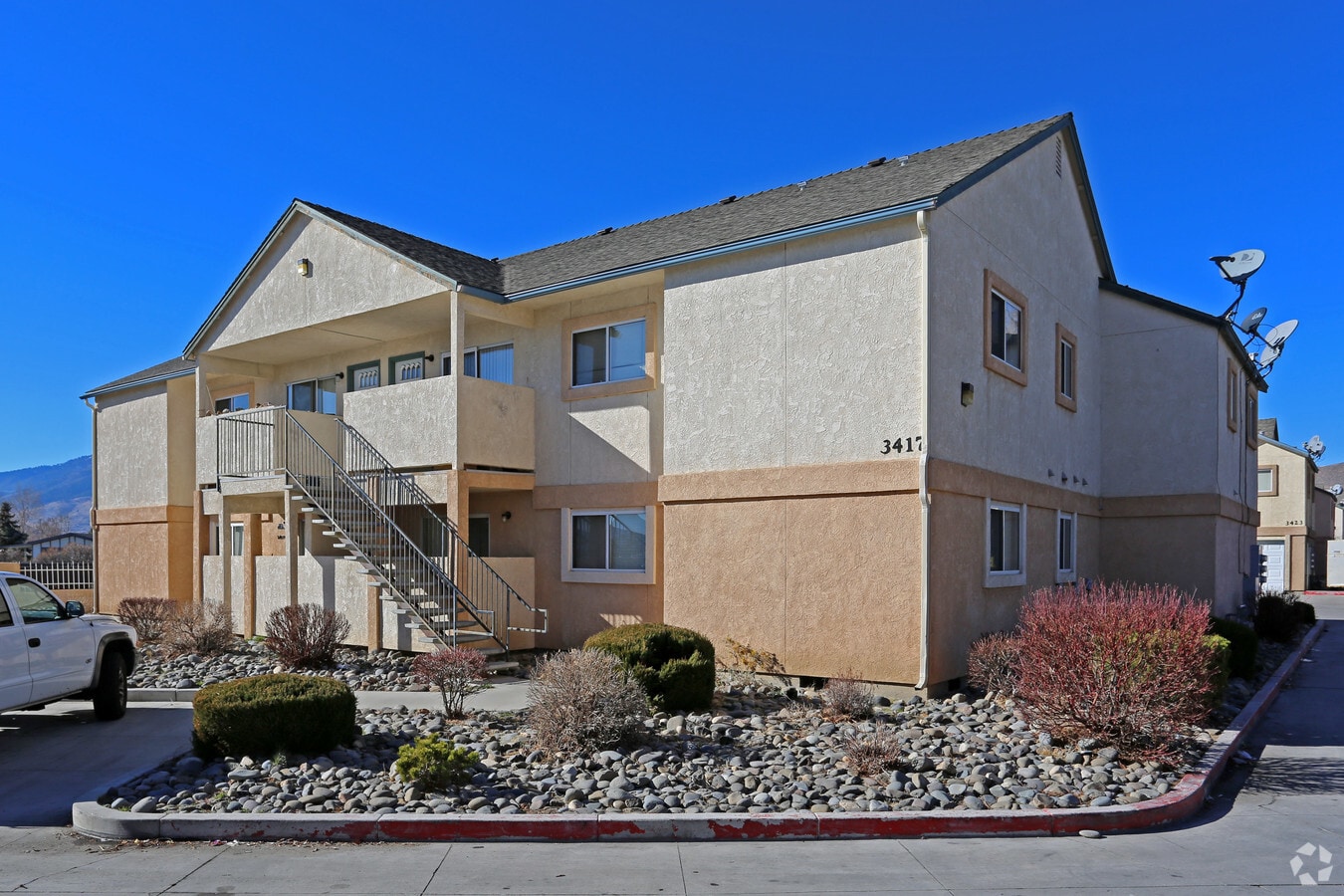 Regency Apartments - Regency Apartments