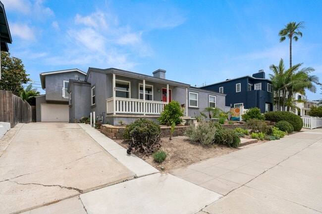 Crown Point 4Bed 3Bath (2 Primary suites) ... - Crown Point 4Bed 3Bath (2 Primary suites) ... House