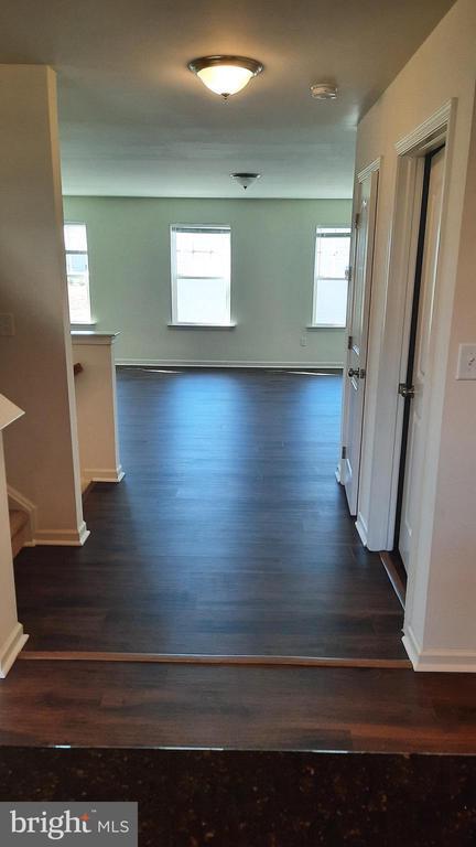 Photo - 803 Schooner Ln