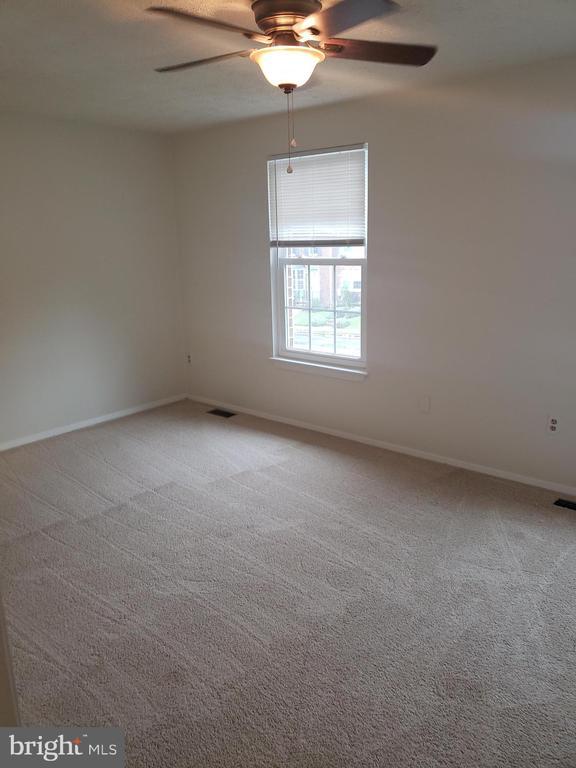 Photo - 923 Pentwood Ct
