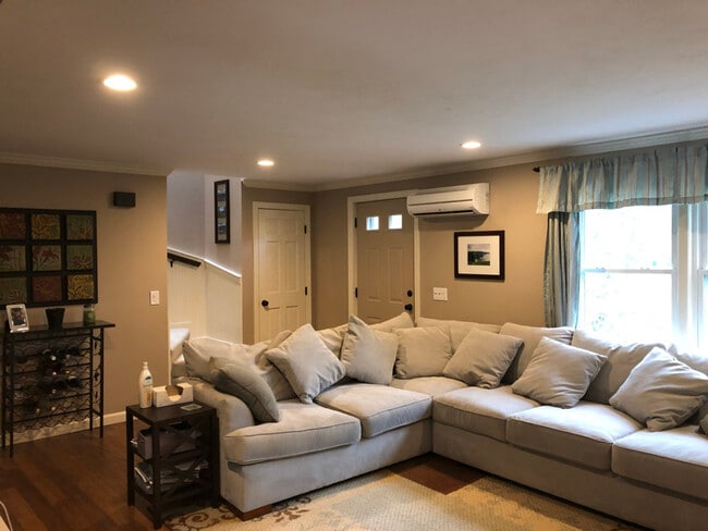 Photo - 140 Concord St