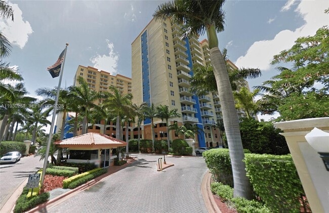 Building Photo - 5077 NW 7th St Unit 416