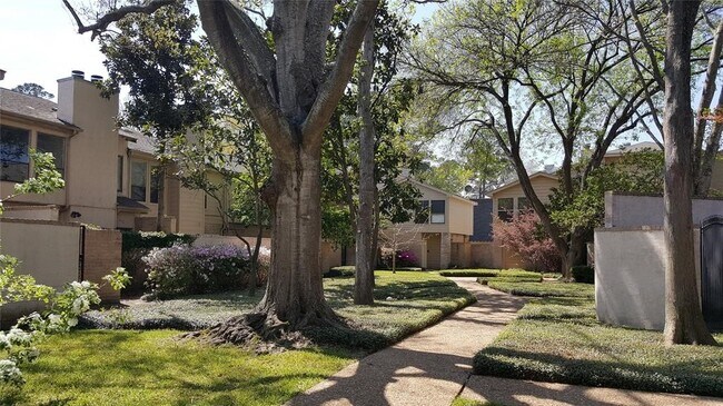 Photo - 12625 Memorial Dr Unit 131