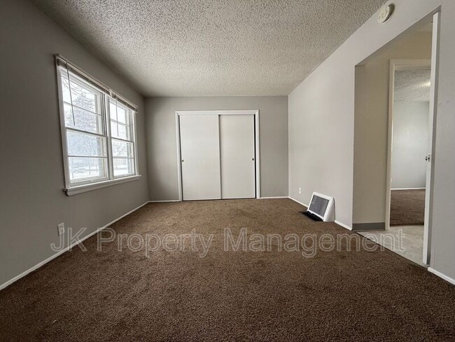 Photo - 417 14th St N