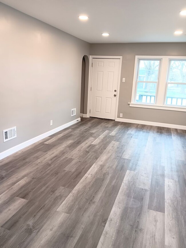 Photo - Spacious 4-Bedroom Home with Modern Upgrades