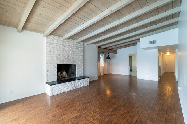 Photo - 5652 Fallbrook Ave