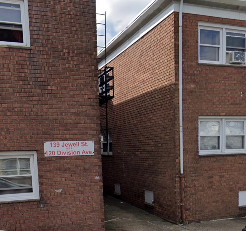 Photo - 139 Jewell St