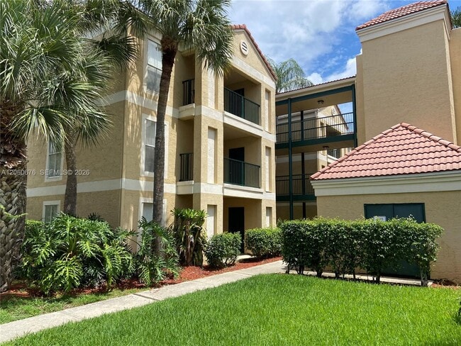 Building Photo - 755 Riverside Dr Unit 1316