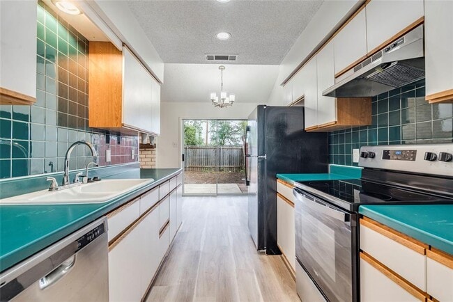 Photo - 1306 Glenda Dr