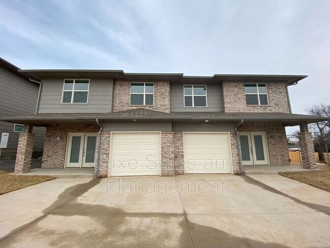 Building Photo - 7901 NW 135th Terrace