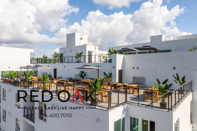 Building Photo - 14526 Kittridge St Unit 629