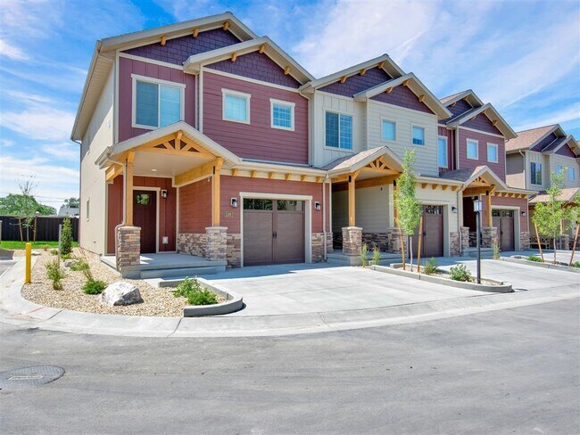 Alpine Townhomes - Alpine Townhomes