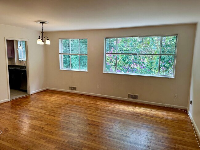 Photo - Light filled one-bedroom condo located in ... Unit M-201,